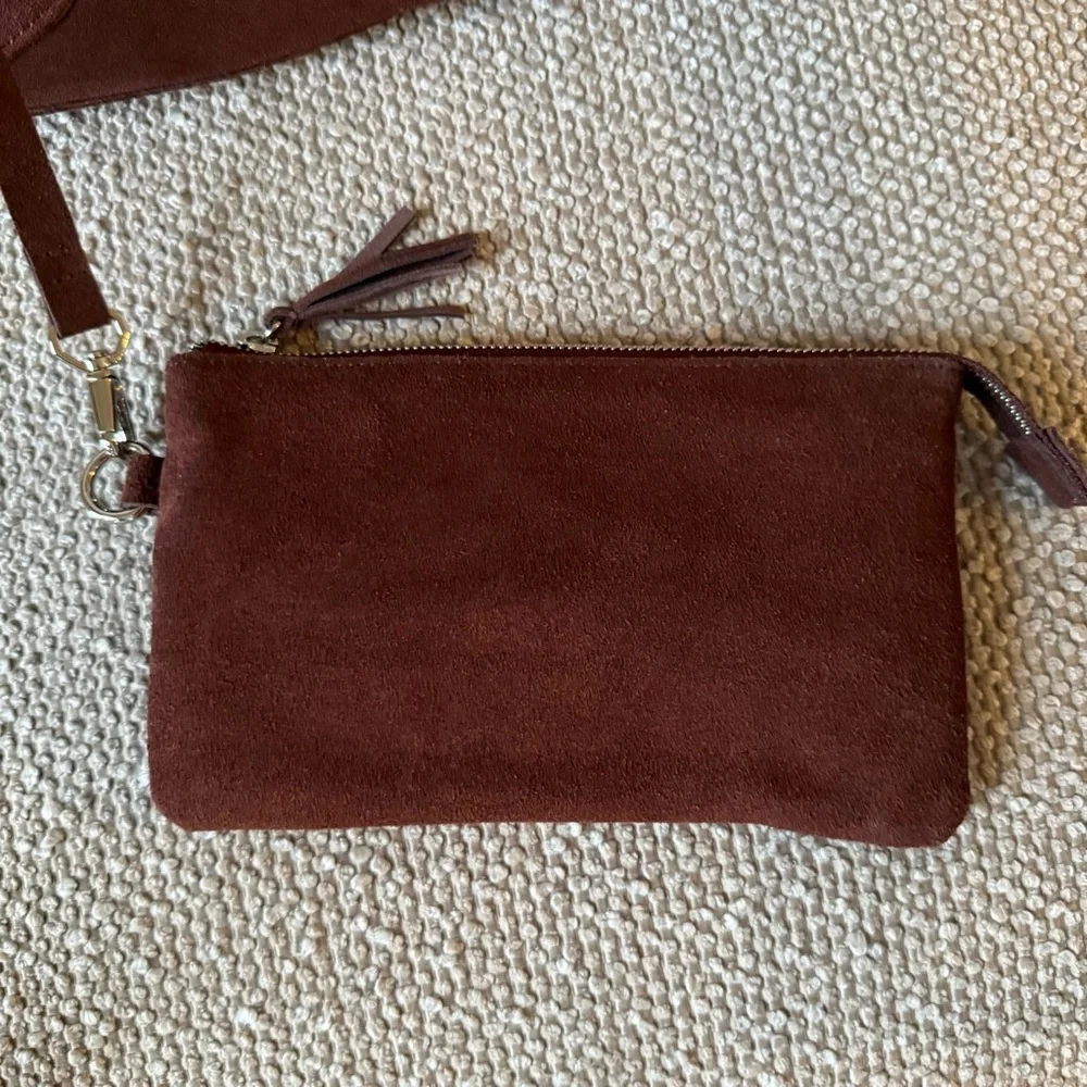 M.I.L.A. MILA chocolate Brown authentic leather Suede lined Tote Bag EUC - Picture 4 of 8